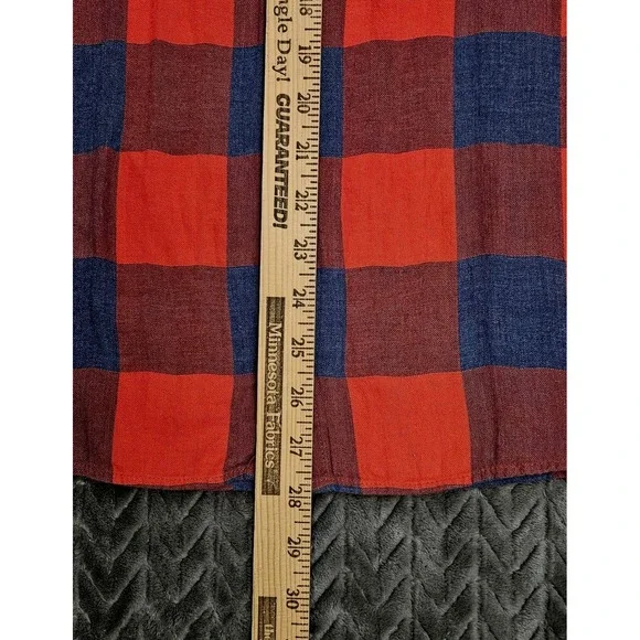 J.Crew Women's Size‎ 10 Boy Red Blue Checkered Button Up Outdoor Long Sleeve - Picture 4 of 5